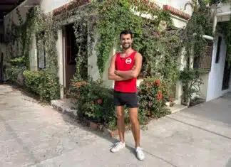 The Red Door: Versalles se prepara su primer bar LGBTQ+ kor la puerta roja 2