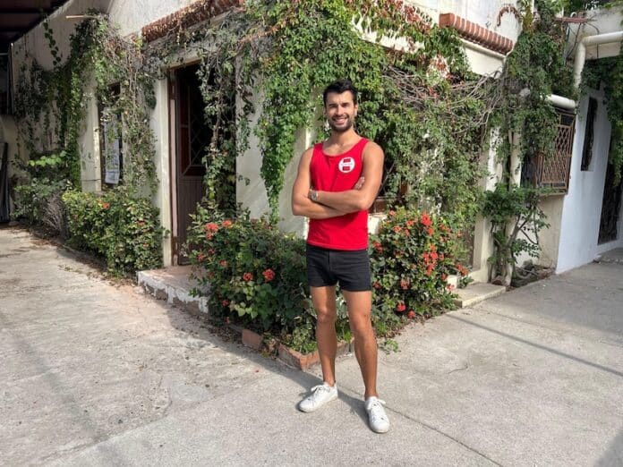 The Red Door: Versalles se prepara su primer bar LGBTQ+ kor la puerta roja 2