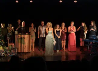 ‘Toys & Tunes Vol. 2’ vuelve para llevar alegría a los niños locales juguetes y melodías