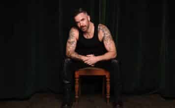 Brian Justin Crum deslumbra en Coco Cabaret con ‘Into You’ Brian Justin Crum