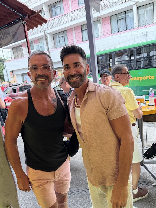 Mezclador gay BF 24