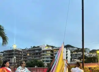 Bandera permanente LGBTQ+ izada en el Parque Lázaro Cárdenas de la Zona Romántica bandera lgbtq parque Lázaro Cárdenas