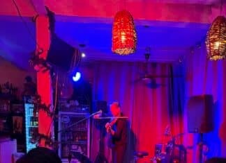 Geo Uhrich lanzó su nueva serie de conciertos semanales geo bar frida 11