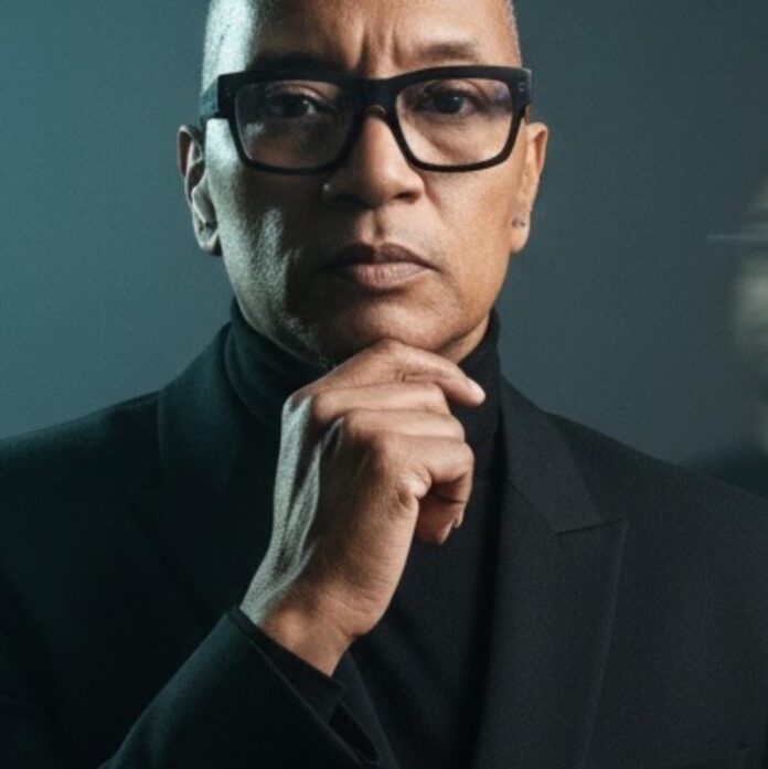 ELEVATED: Un concierto benéfico de Kevin Anthony en el Teatro Vallarta kevin Anthony