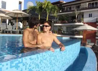 Chic by Pinnacle: La inmaculada propiedad sólo para adultos en la Zona Romántica Chic_alberca