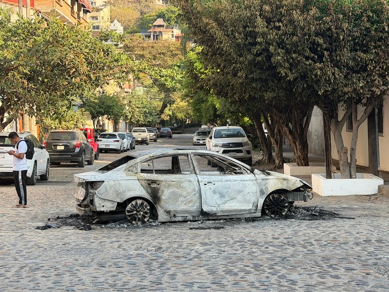 coche quemado zr 2