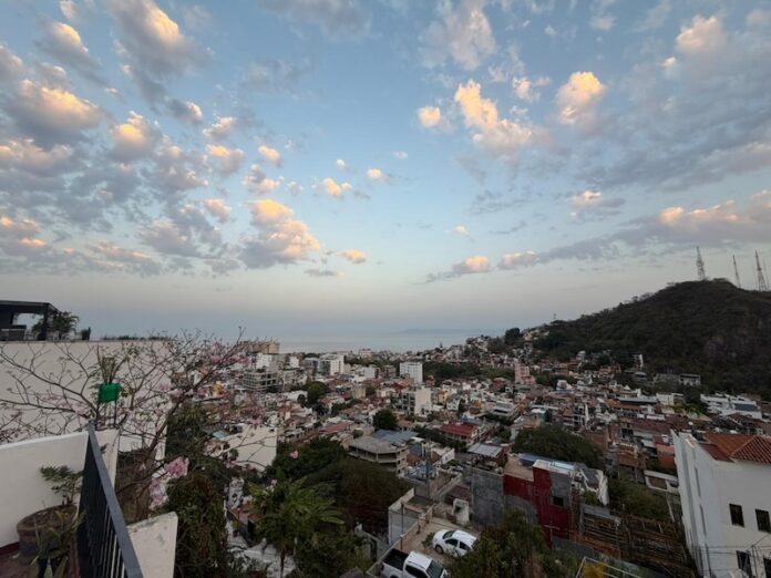 la ciudad despierta