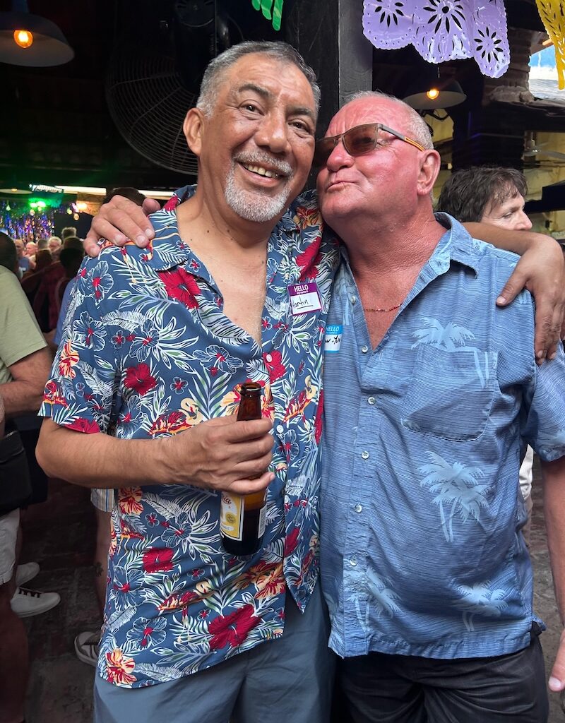 mezclador gay awaysis 2026
