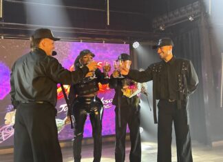 Coco Montrese celebra la magia de Janet Jackson en Coco Cabaret coco tiene el control