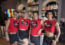 Cócteles, ambiente y charla en The Red Door Bar mixer gay the red door