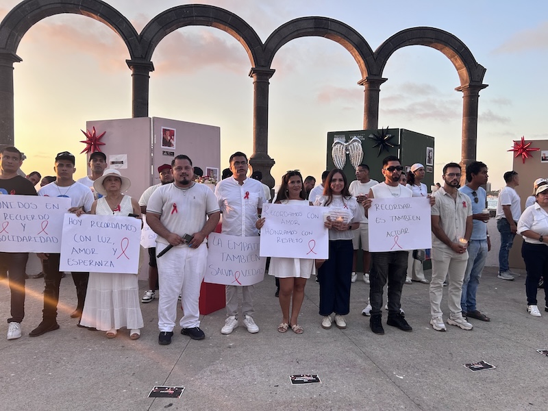 Vigilia Internacional en Memoria de las Víctimas del Sida