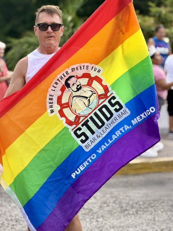 Desfile del Orgullo Vallarta 2 25