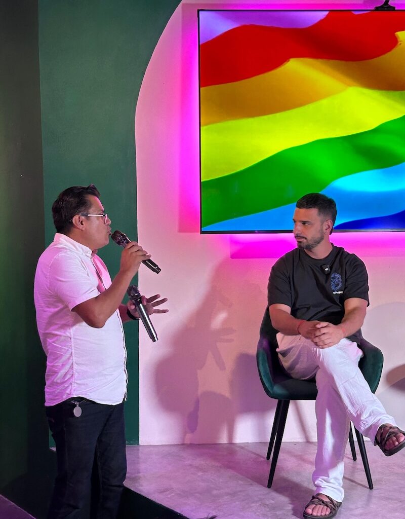 Santi Rivero en Cheeky Lounge