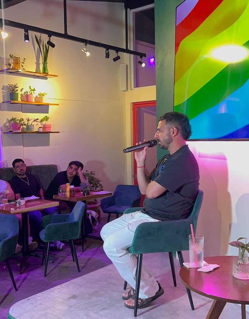 Santi Rivero en Cheeky Lounge