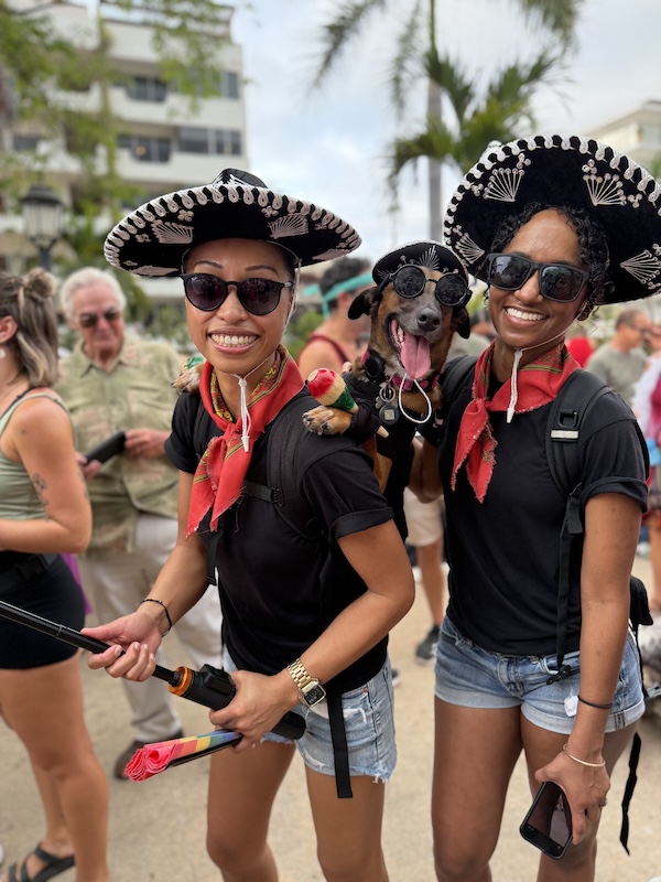 desfile de mascotas del orgullo 12