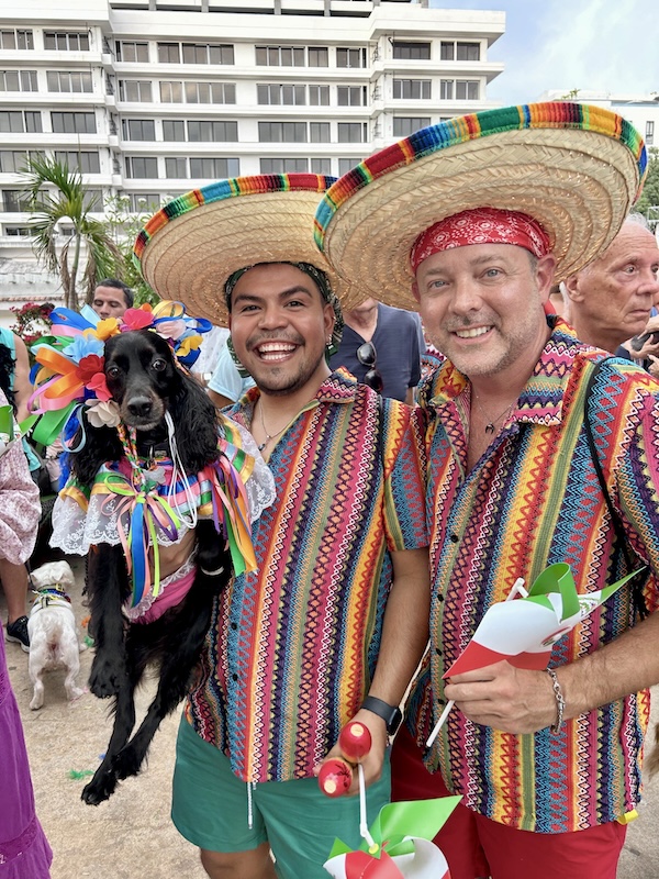 desfile de mascotas del orgullo 32