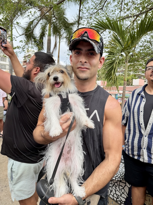 desfile de mascotas del orgullo 42