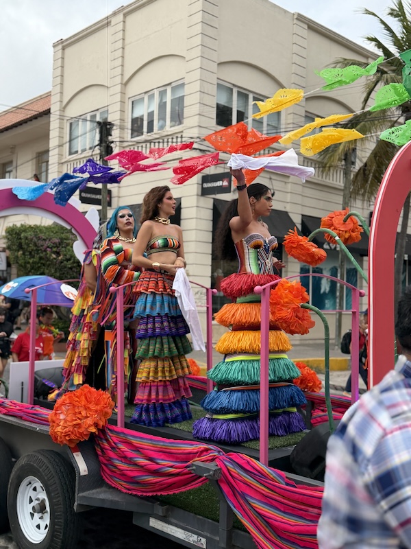 desfile vallarta pride 2026 4 18