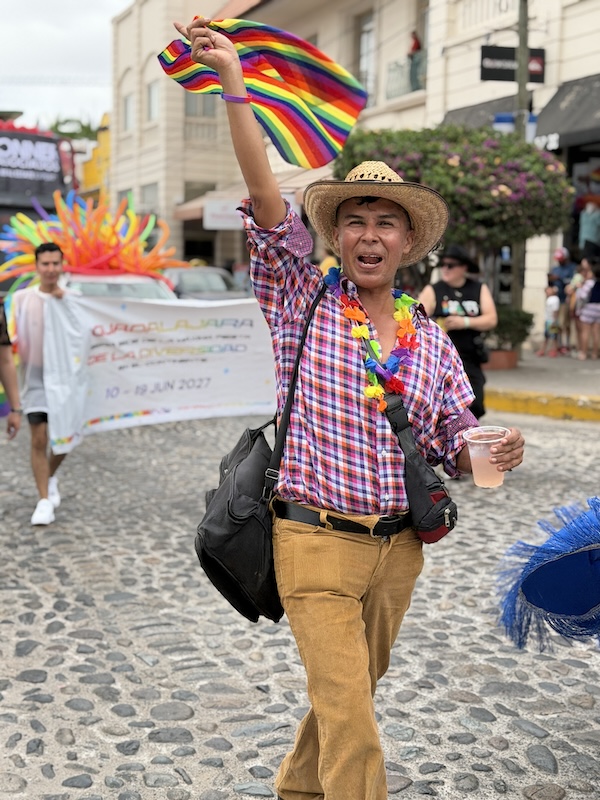 desfile vallarta pride 2026 4 20
