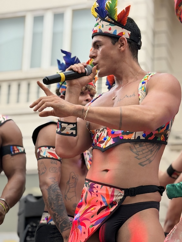 desfile vallarta pride 2026 4 30