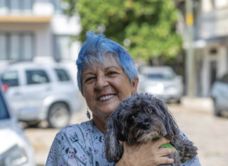Presente y Contribuyendo: Lydia Damato, reconocida como Voluntaria Destacada Lydia Damato