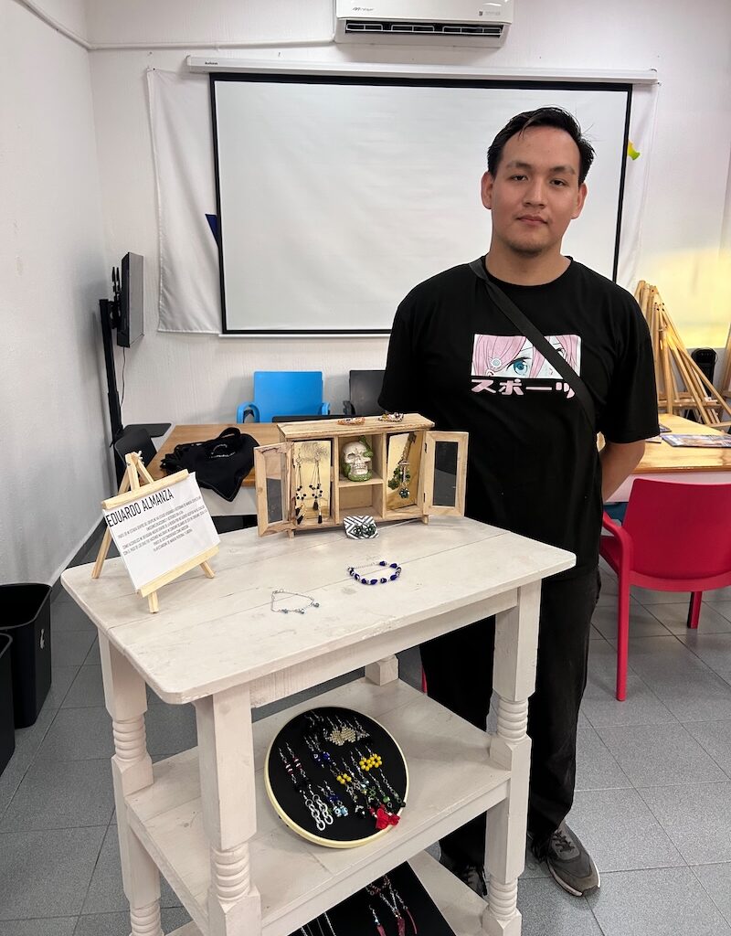 exposición de arte en el centro comunitario