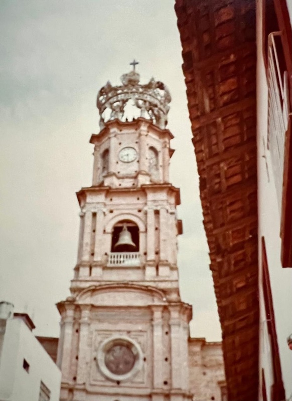 1977 Iglesia de Nuestra Señora de Guadalupe 2