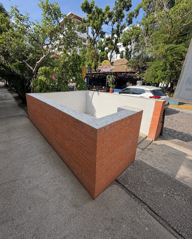 zona de almacenamiento de escombros de ladrillos