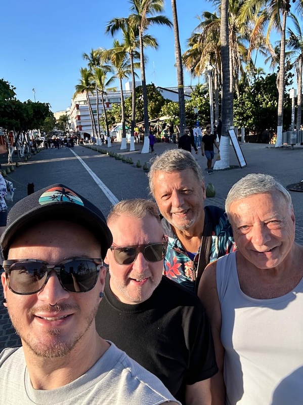 Josh, Jamie, Tom y Don