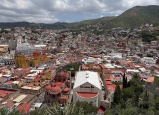 De Puerto Vallarta a Guanajuato: una casa colonial restaurada invita a los viajeros a descubrir otra faceta de México Vista de la ciudad de Gunajato