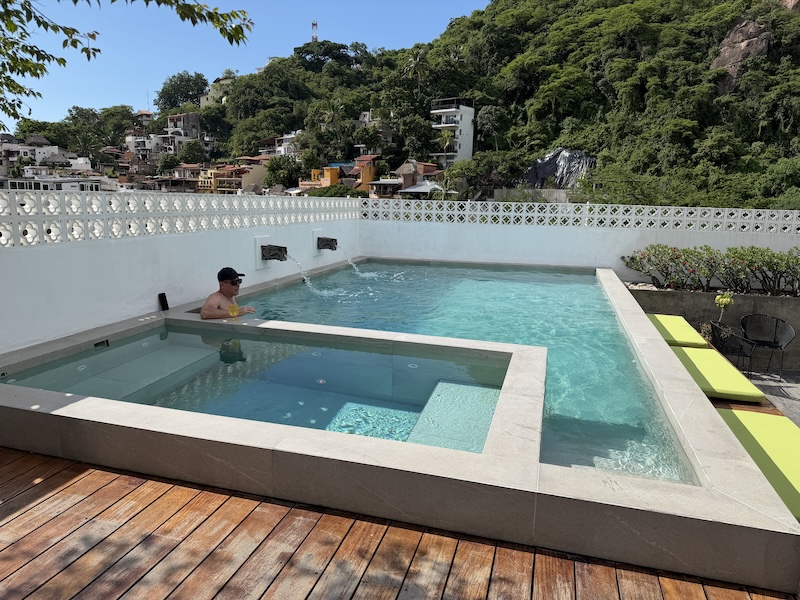Cuale Condo Hotel 11